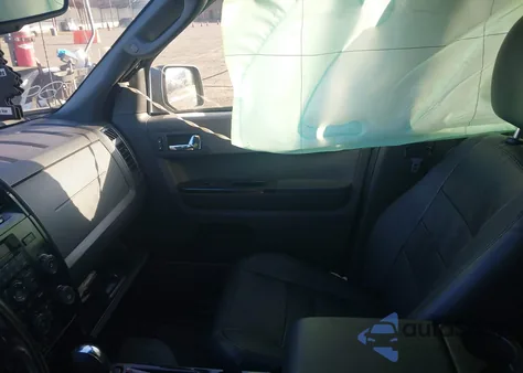 2011 Ford Escape Limited из США, поврежденный, VIN 1FMCU0EG9BKC51965